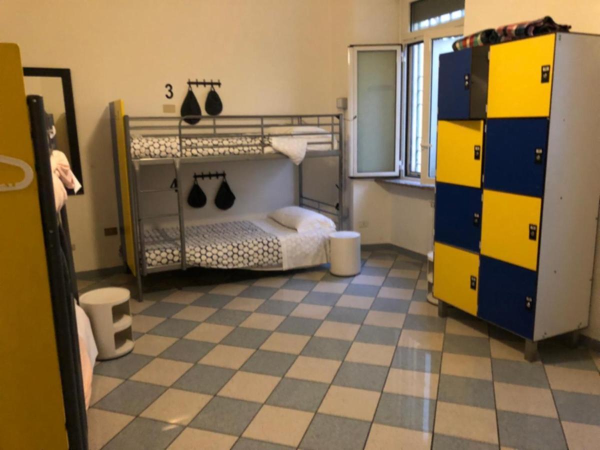 The Beehive Hostal Roma